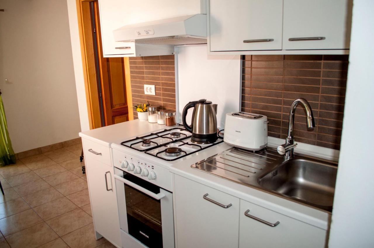 Apartment Rosa 2 Rovinj Exterior photo