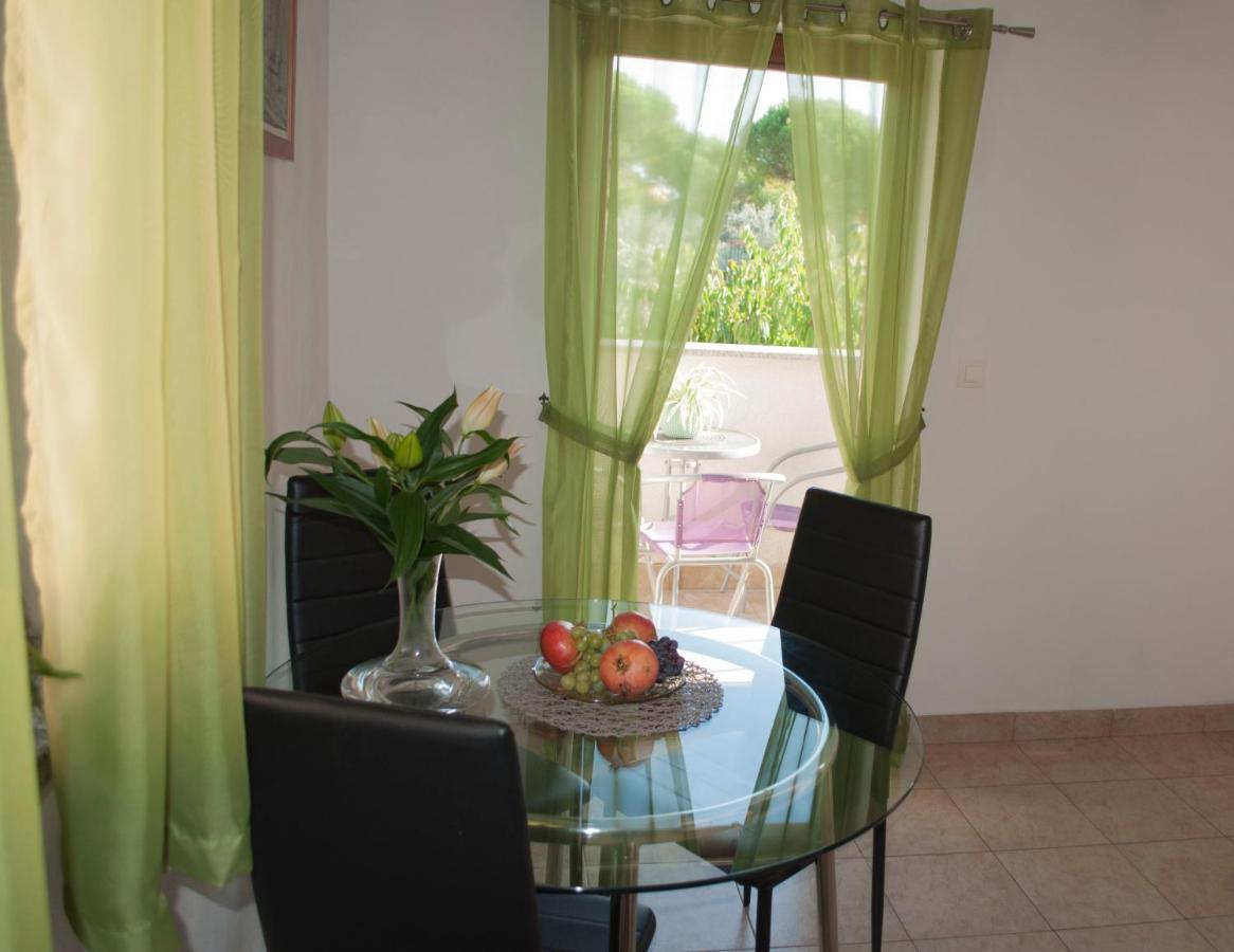 Apartment Rosa 2 Rovinj Exterior photo