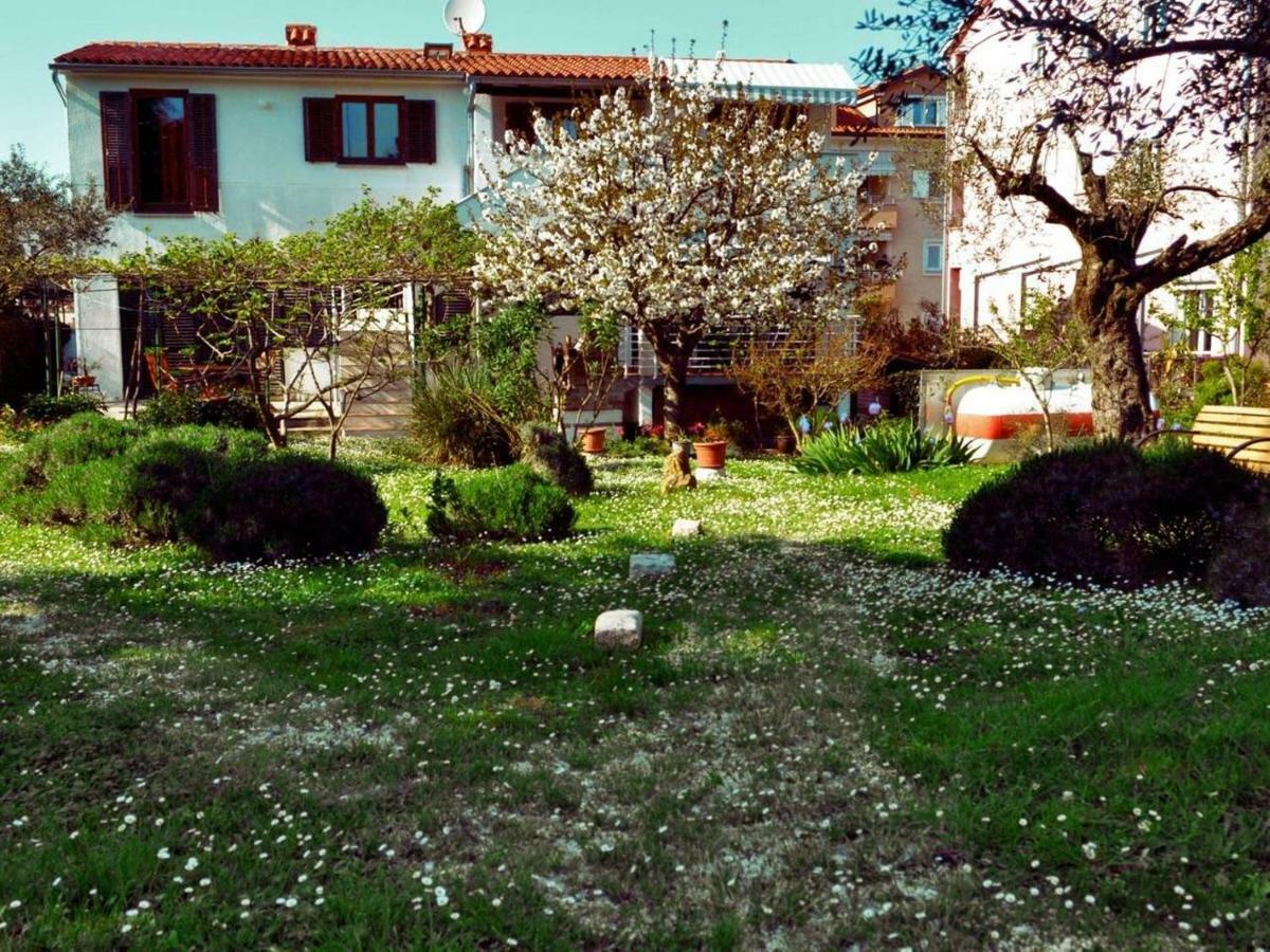 Apartment Rosa 2 Rovinj Exterior photo